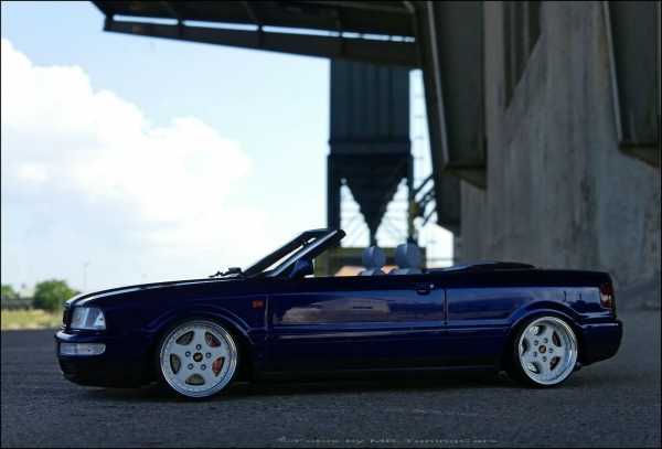 1:18 Audi 80 2.8 V6 Cabrio "Santorin Blue Edition"